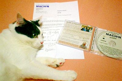 La lettre et le CD de compilation de Machin